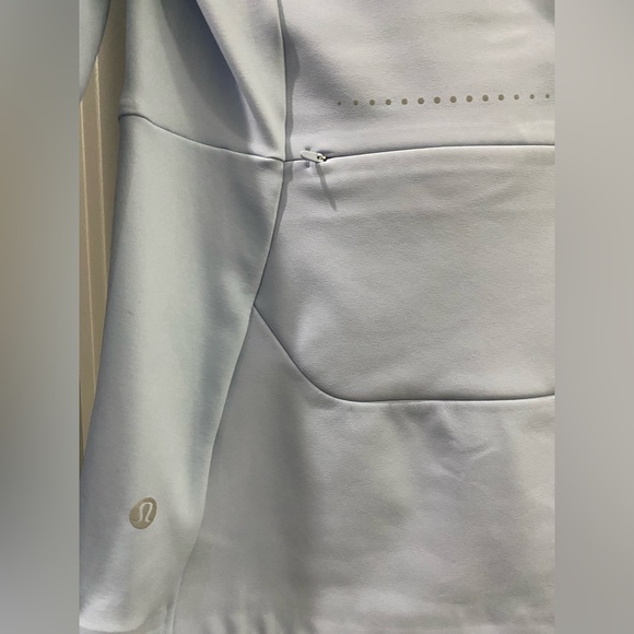 Like new - worn once - Picture 7 of 8